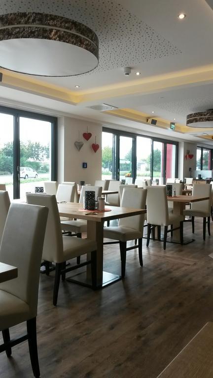 Alpenflair Hotel บุคโลเออ ภายนอก รูปภาพ