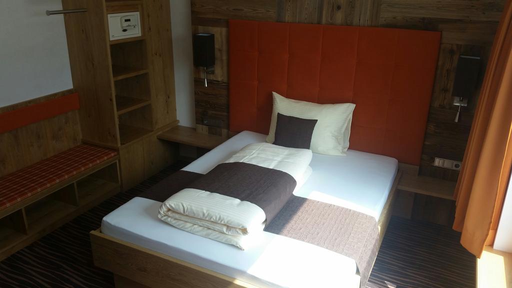 Alpenflair Hotel บุคโลเออ ห้อง รูปภาพ